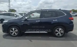 Subaru Forester Premium AWD 2019 Blue