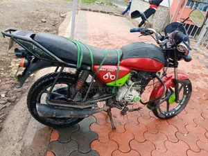 Bajaj Boxer 2020 Red