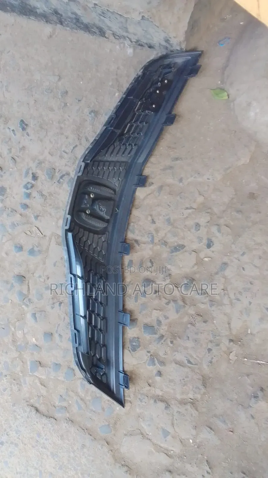 Frontgrille Honda Fit Ge6 2011