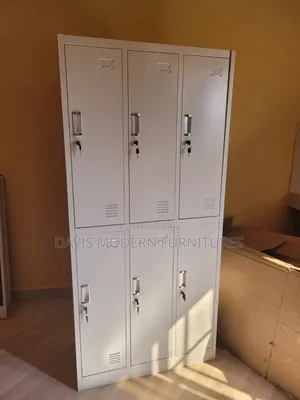 Staff Cabinet