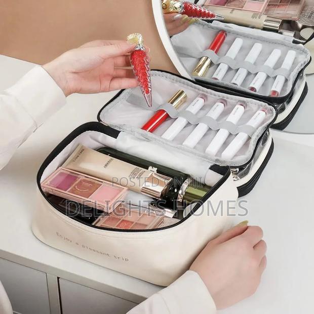 Double Layer PVC Cosmetic Bag_ko - thumbnail 3