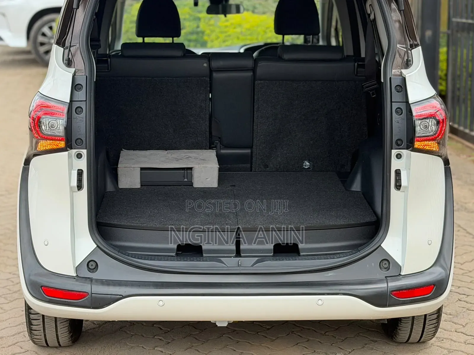 Toyota Sienta 2020 White