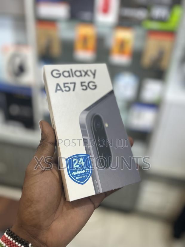 New Samsung Galaxy A57 128 GB Black - thumbnail 3