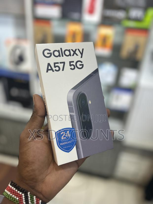 New Samsung Galaxy A57 128 GB Black - thumbnail 2