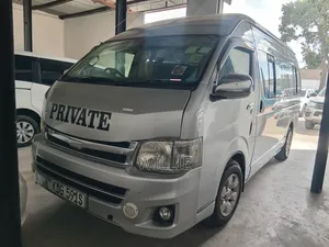 Toyota HiAce 2015 Silver