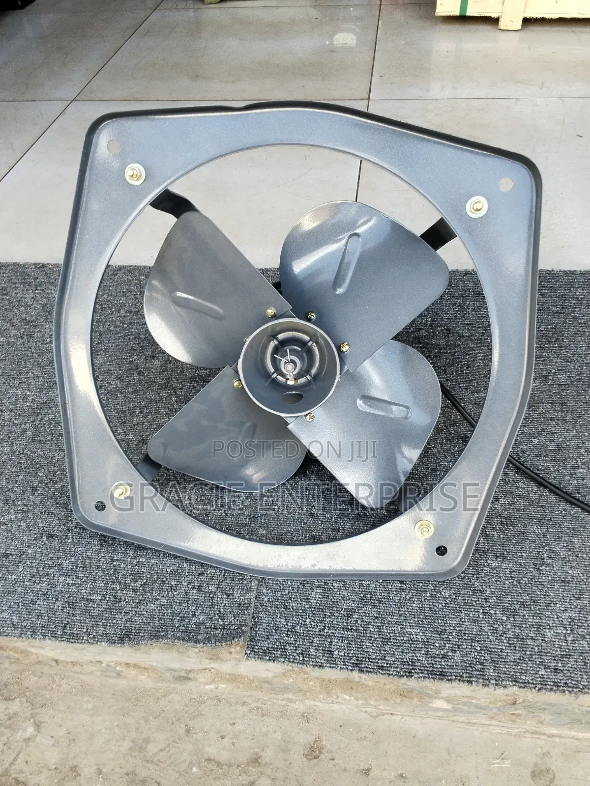 9" Metallic Exhaust Fan