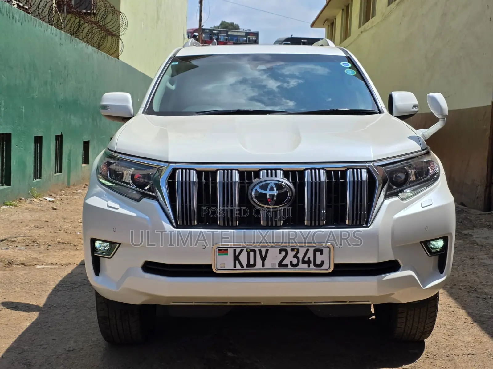 Toyota Land Cruiser Prado 2.7 2019 Pearl