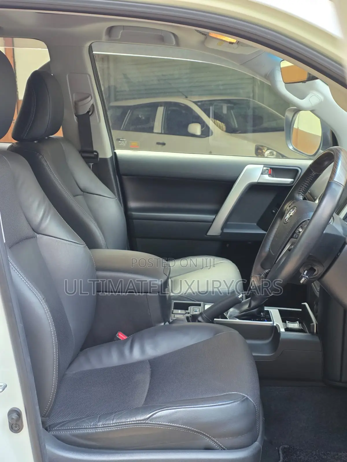 Toyota Land Cruiser Prado 2.7 2019 Pearl