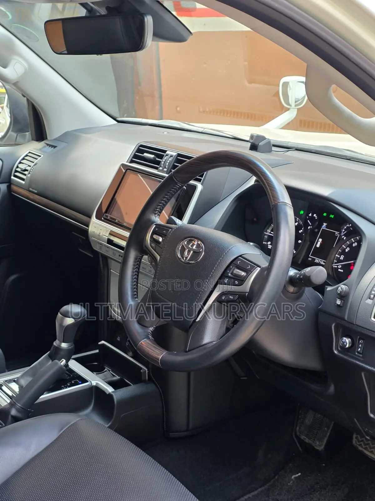 Toyota Land Cruiser Prado 2.7 2019 Pearl