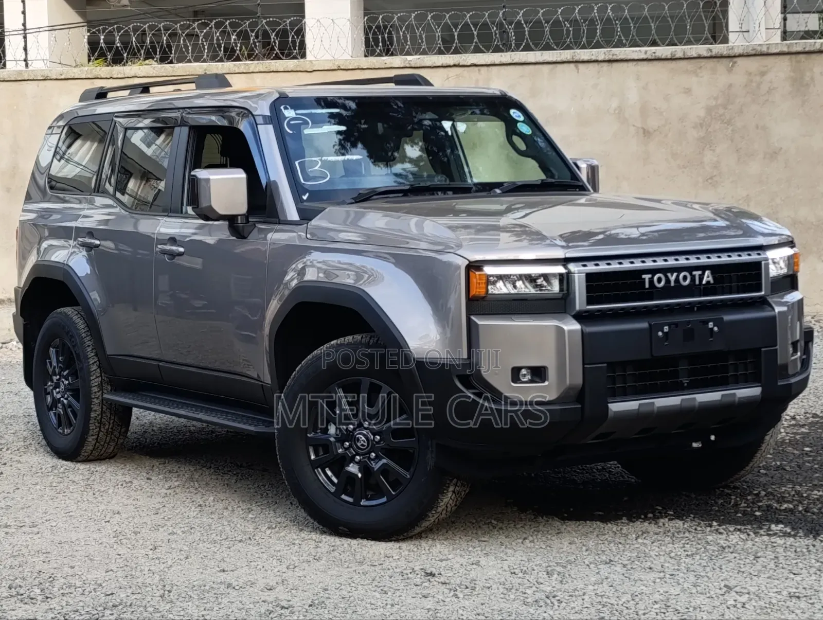 Toyota Land Cruiser Prado 2024