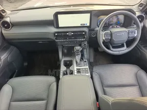 Toyota Land Cruiser Prado 2024