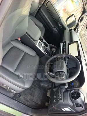 Toyota Land Cruiser Prado 2024