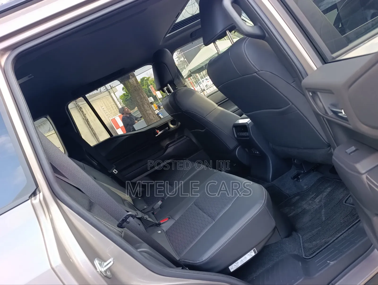 Toyota Land Cruiser Prado 2024