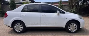 Nissan Tiida 2009 White
