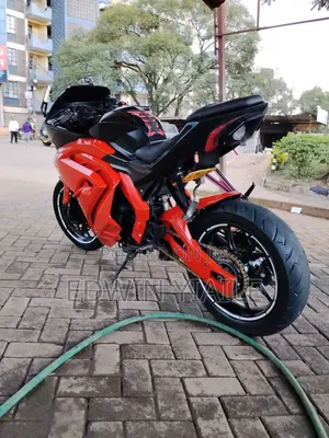 Taro GP2 200R 2022 Red