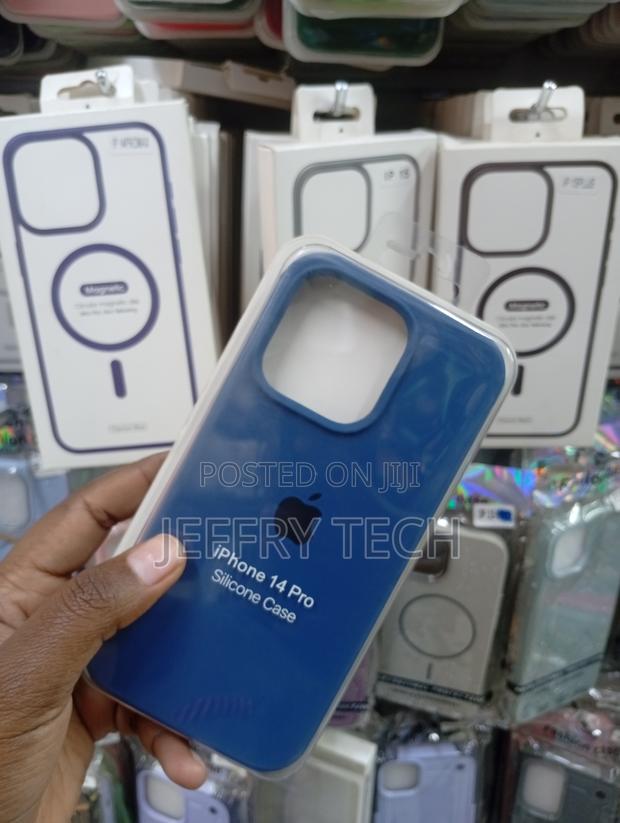 iPhone 14 Pro Blue Protective Silicone Case - thumbnail 2