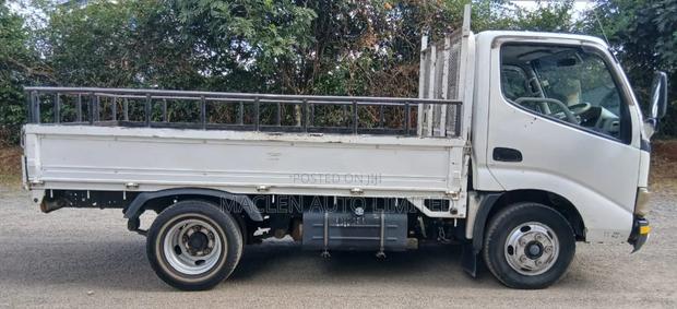 Toyota Dyna 2008 - thumbnail 3
