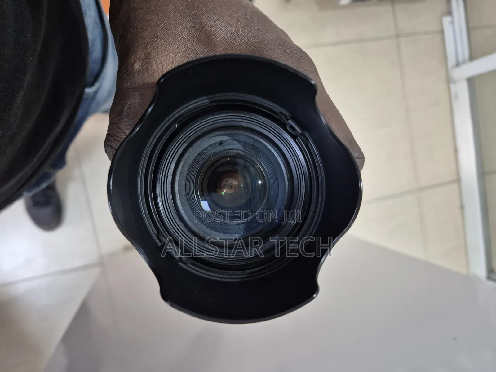 Canon Zoom Wide Angle-telephoto Ef 28-105mm F/3.5-4.5 Ii Usm