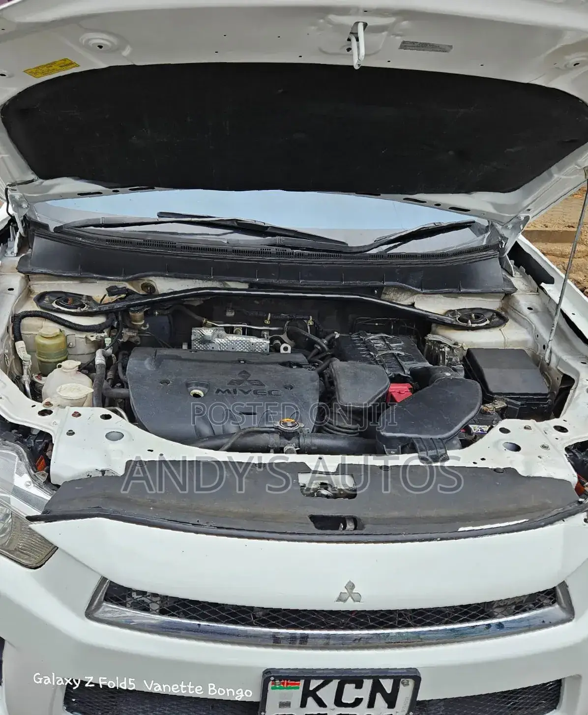 Mitsubishi Outlander 2011 White