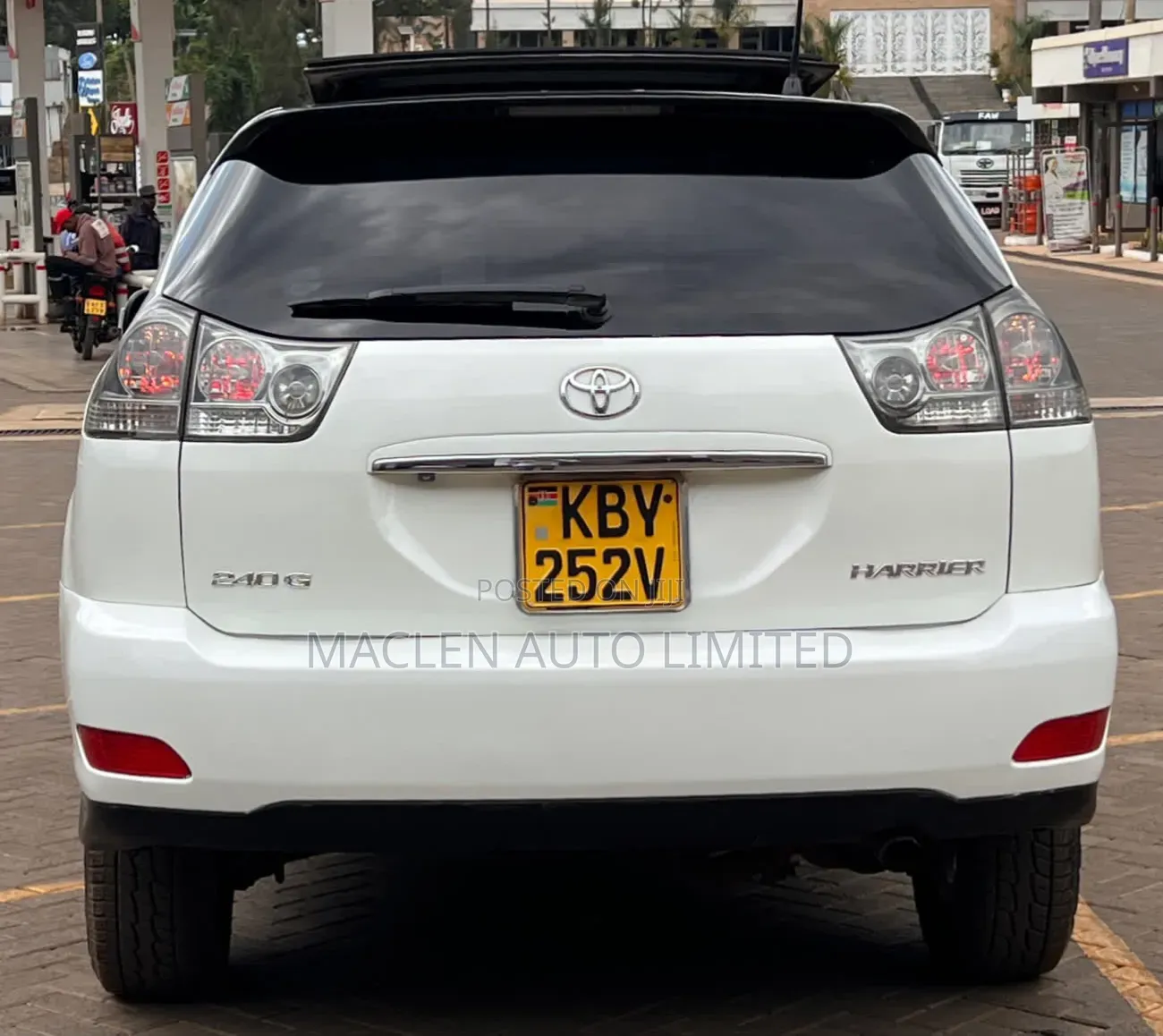 Toyota Harrier 2007 White