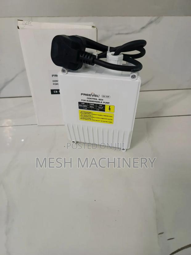 The Freevel 1hp(540w) Submersible Pump Control Box
