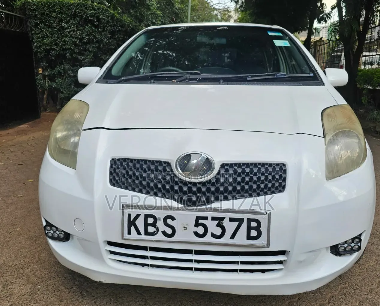 Toyota Vitz 2006 White