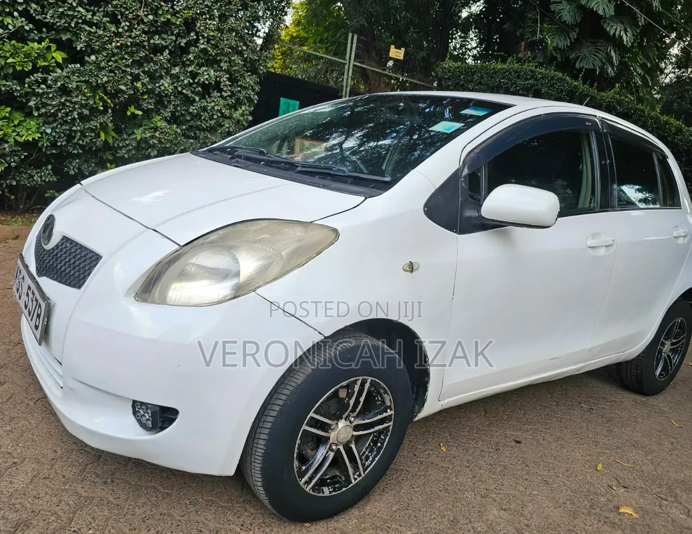 Toyota Vitz 2006 White