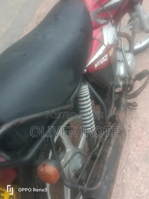 TVS HLX 125 2017 Red - thumbnail 5