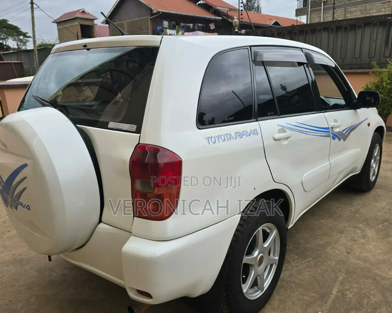 Toyota RAV4 2002 White