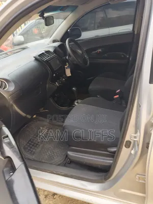 Toyota IST 2006 Silver