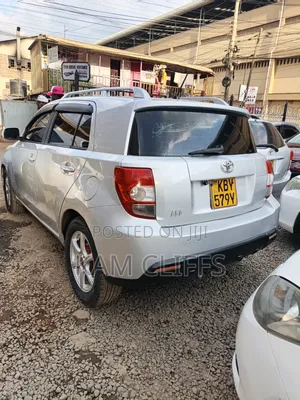 Toyota IST 2006 Silver