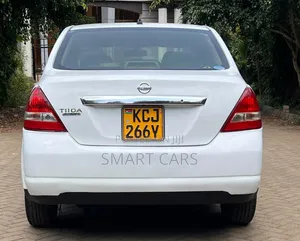 Nissan Tiida 2009 White