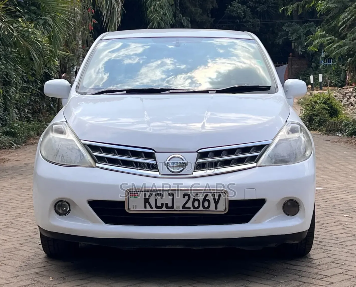 Nissan Tiida 2009 White