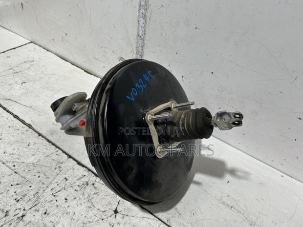 Mazda Bt-50 Brake Booster/Master Cylinder - thumbnail 3