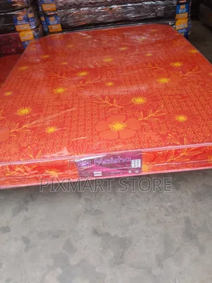Vitafoam Maisha Mattress 4 1⁄2 X 6, 6 Inch Plain Density