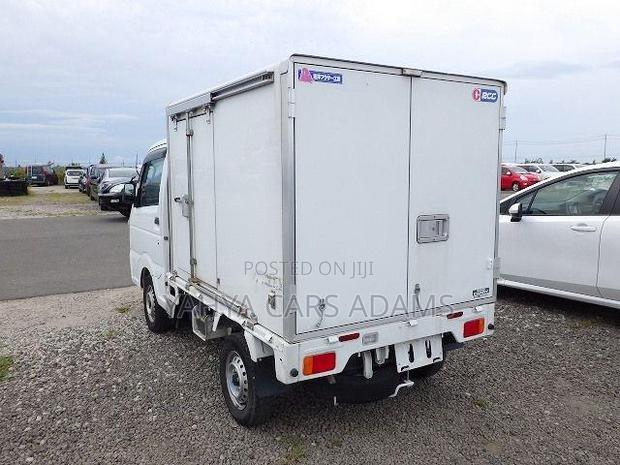 Suzuki Carry Truck 2018 - thumbnail 8