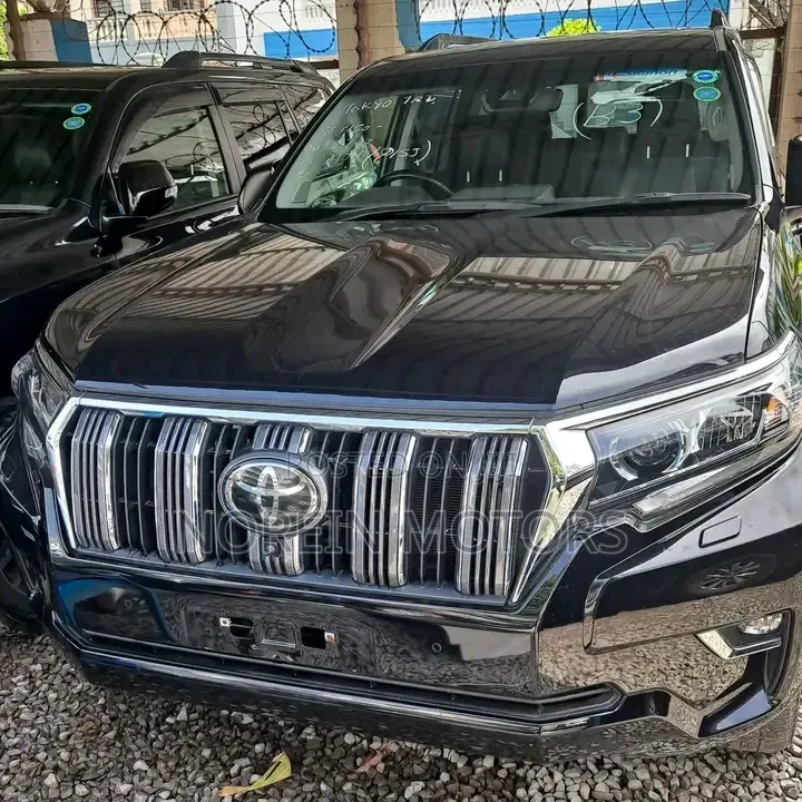 Toyota Land Cruiser 2018 Black