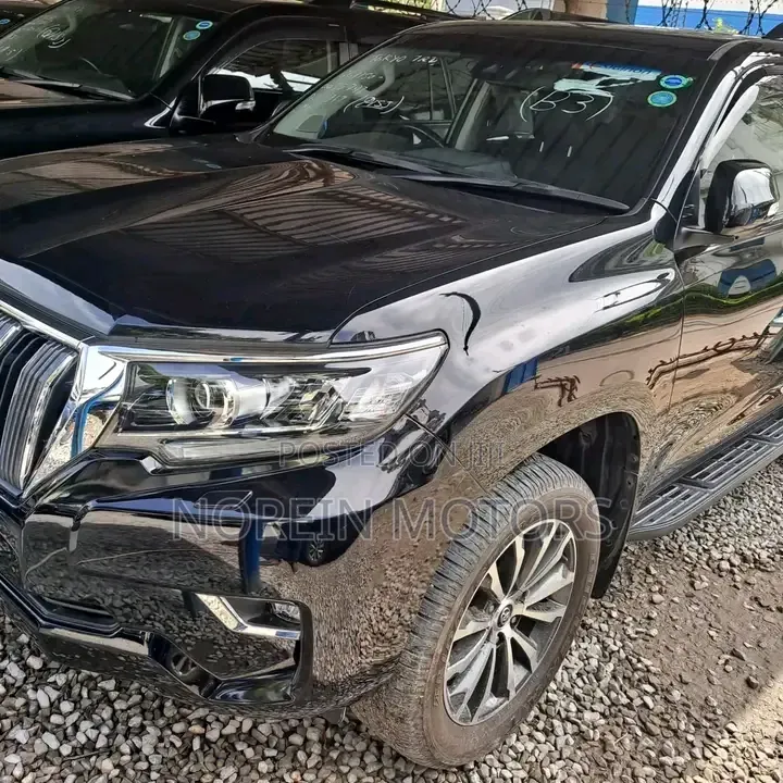 Toyota Land Cruiser 2018 Black