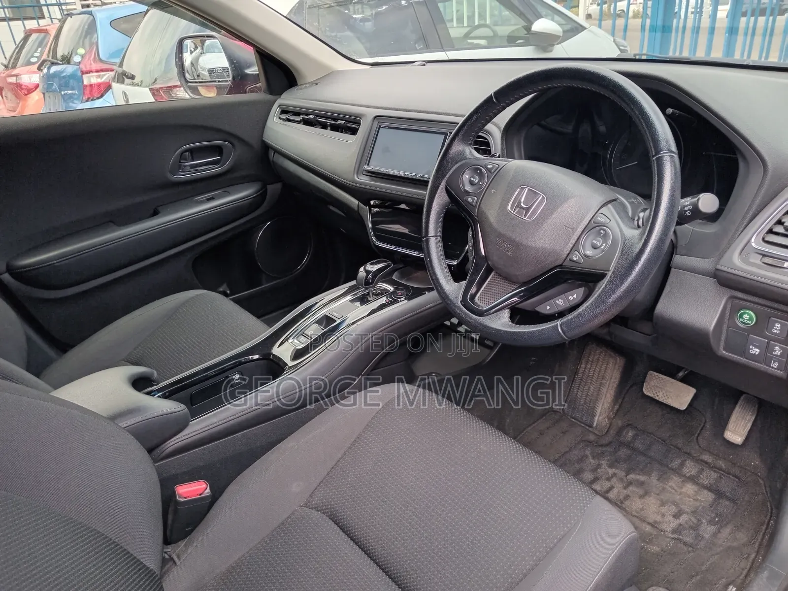 Honda Vezel 2017 Red