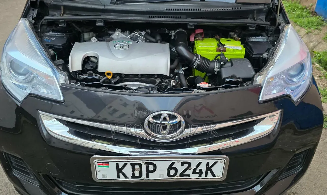 Toyota Ractis 2017 Black