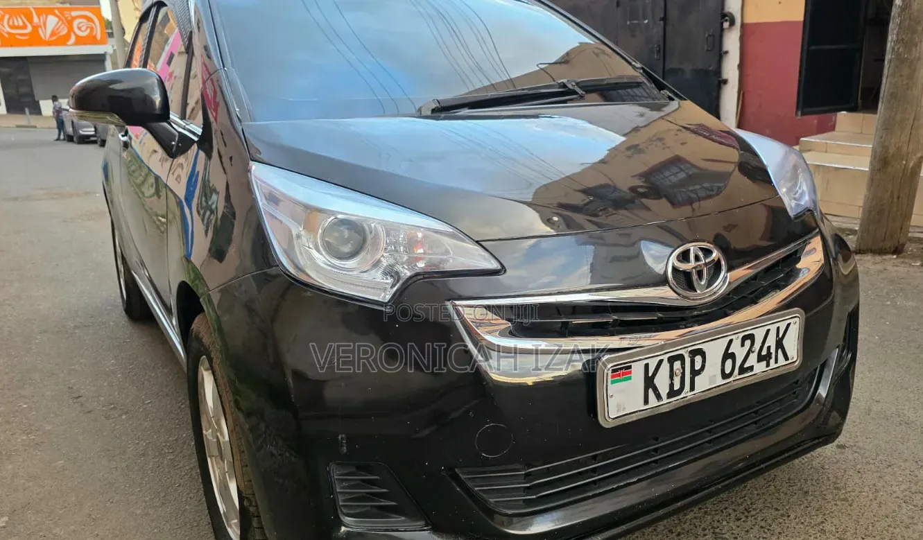 Toyota Ractis 2017 Black