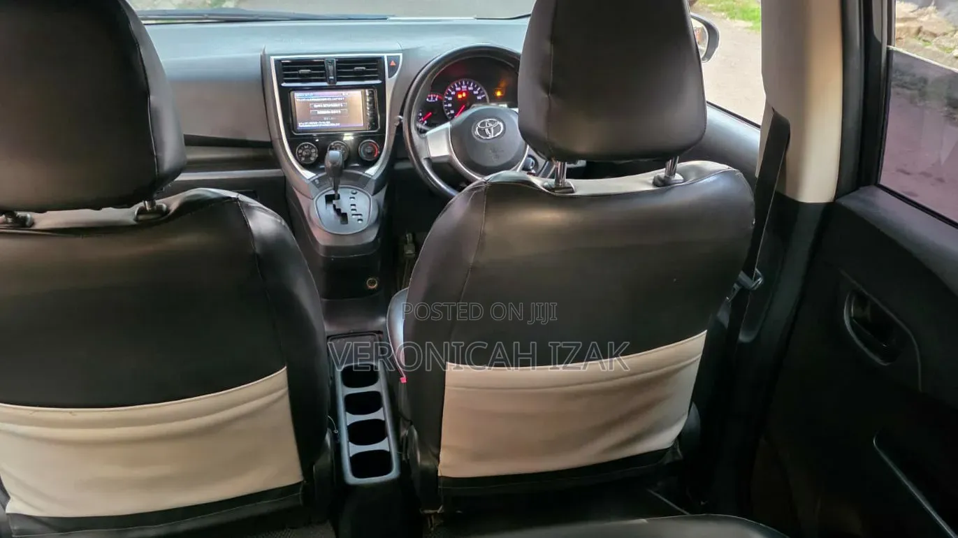 Toyota Ractis 2017 Black