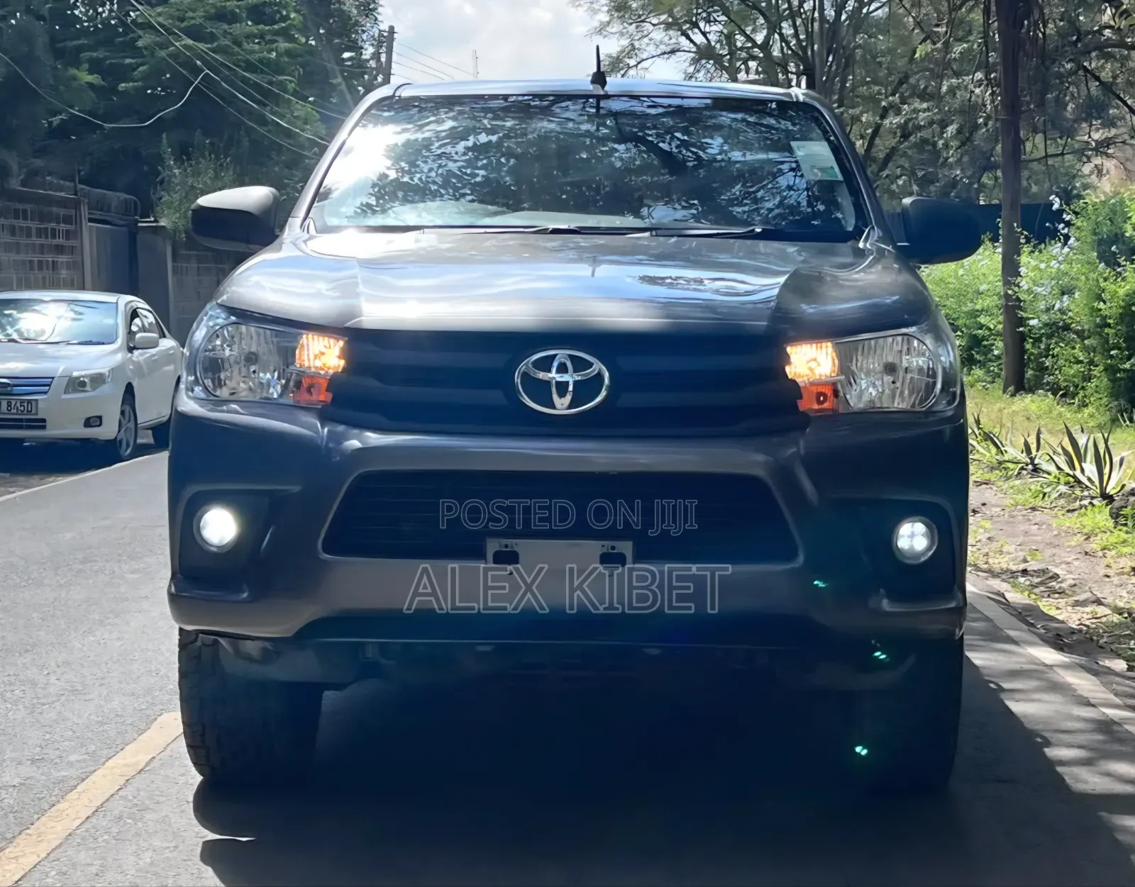 Toyota Hilux 2021 Gray