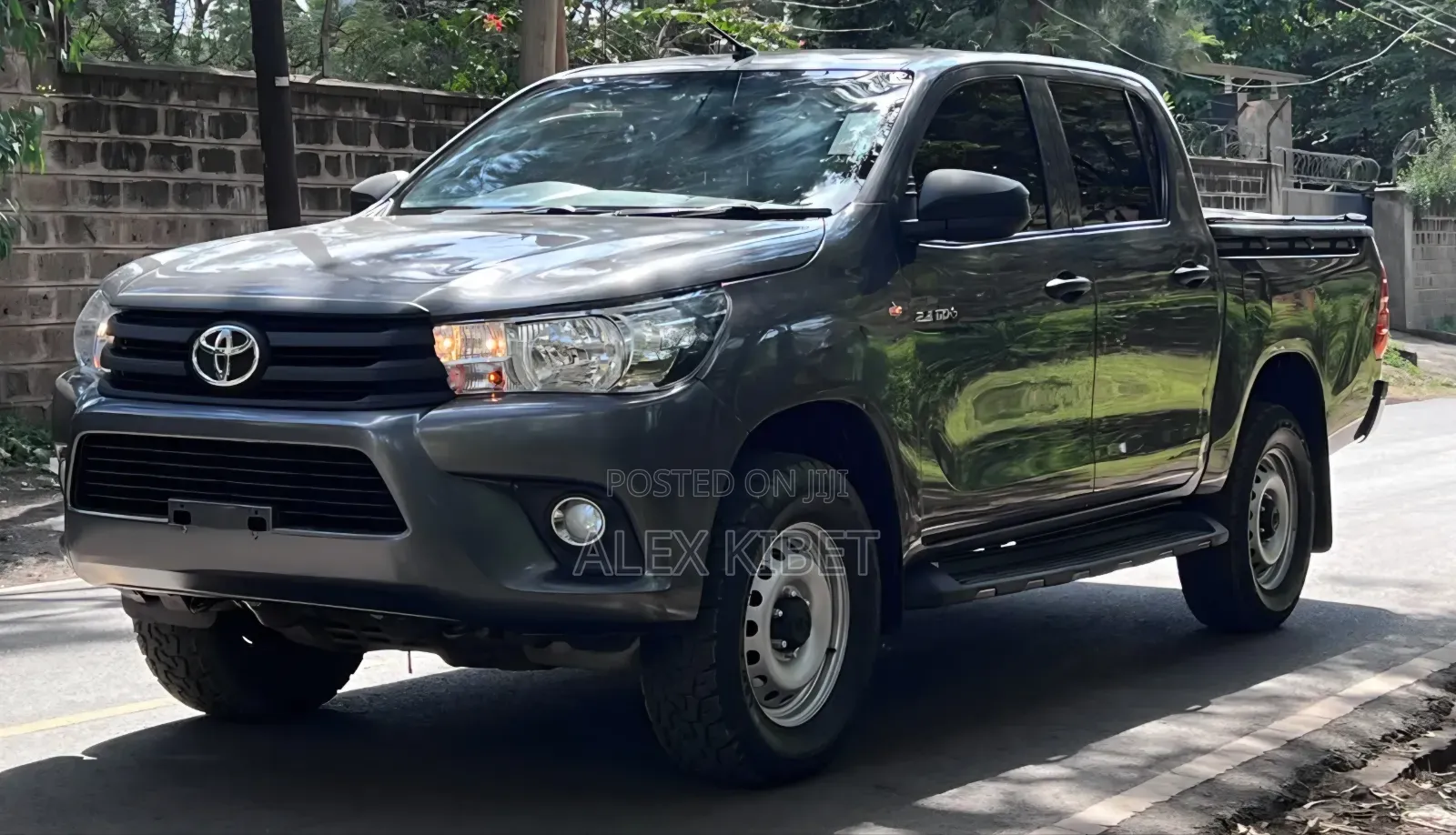 Toyota Hilux 2021 Gray