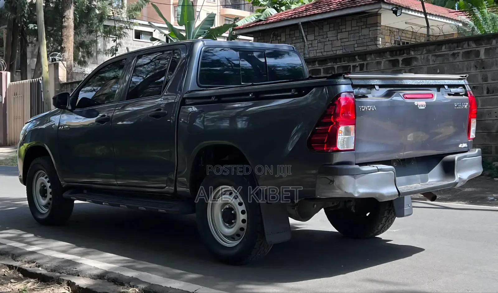 Toyota Hilux 2021 Gray