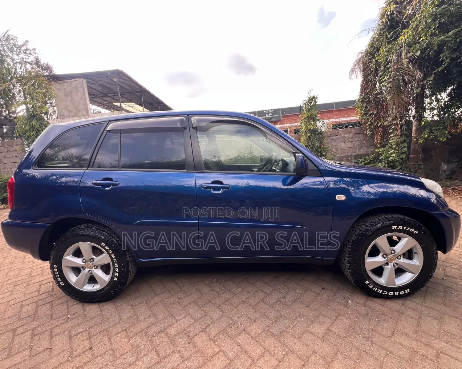 Toyota RAV4 2004 Blue