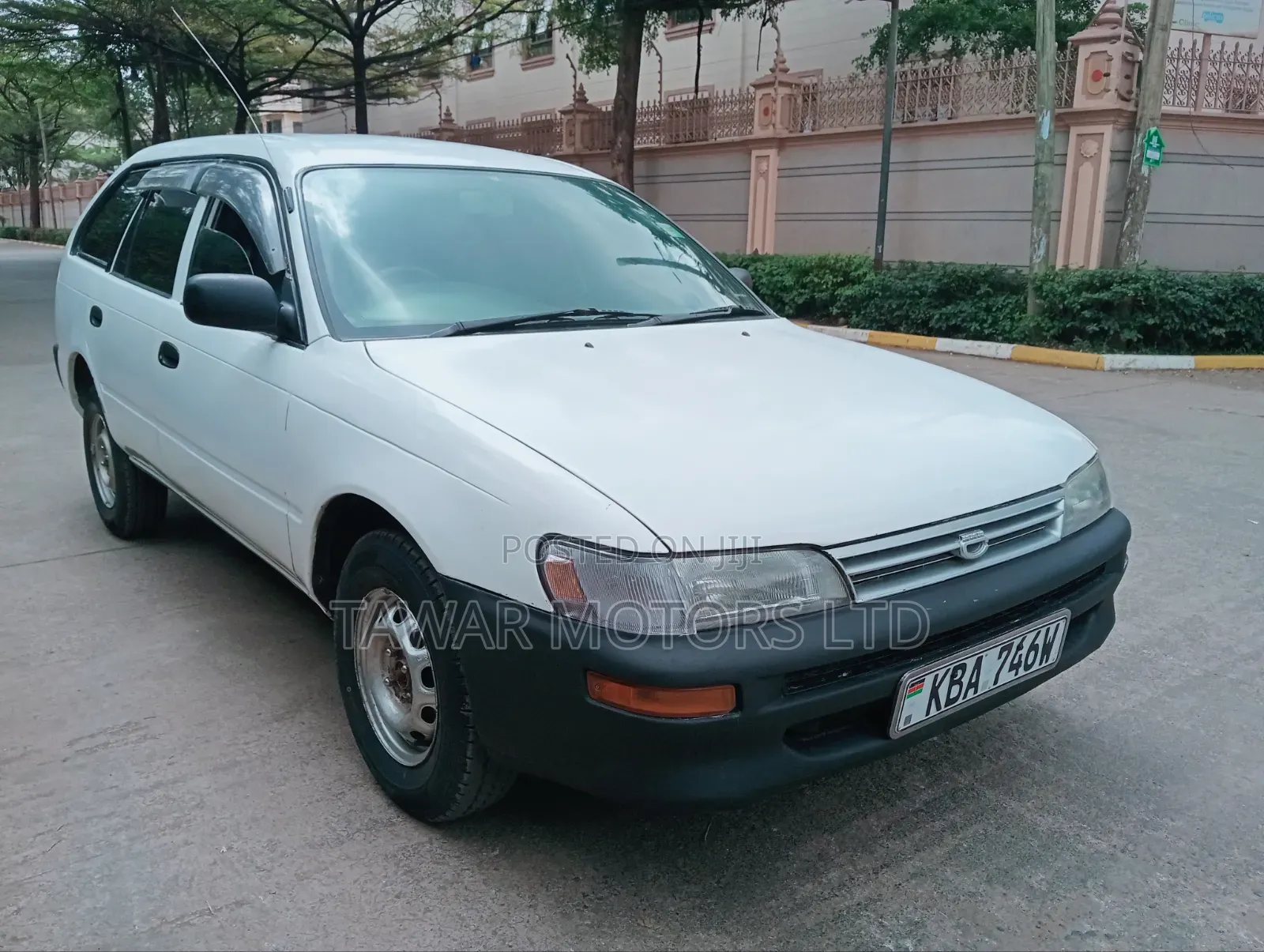 Toyota Corolla 2003 White