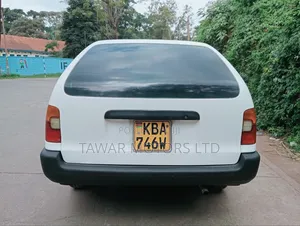 Toyota Corolla 2003 White