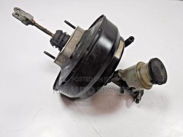 Isuzu Trooper Brake Booster/Master Cylinder