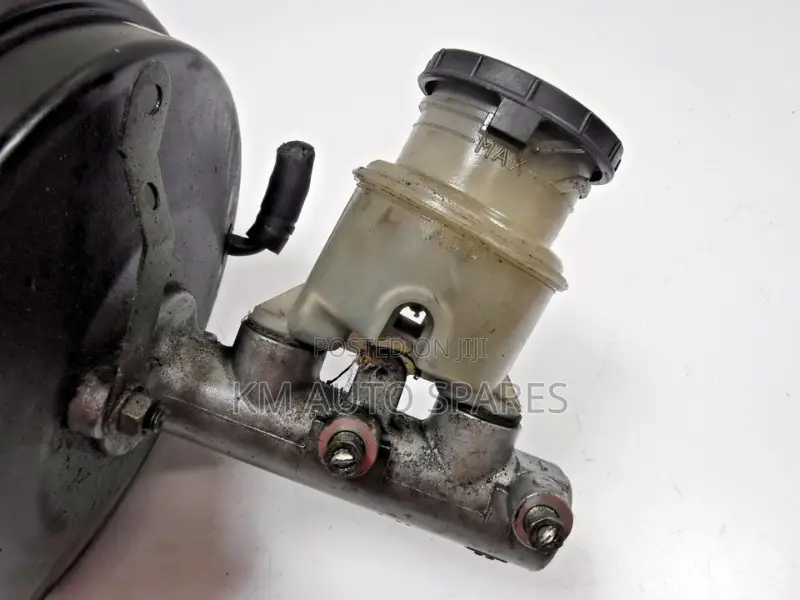 Isuzu Trooper Brake Booster/Master Cylinder